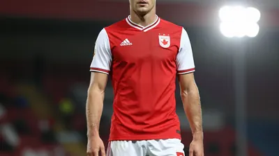 Lewis Smith: Queen's Park Signing